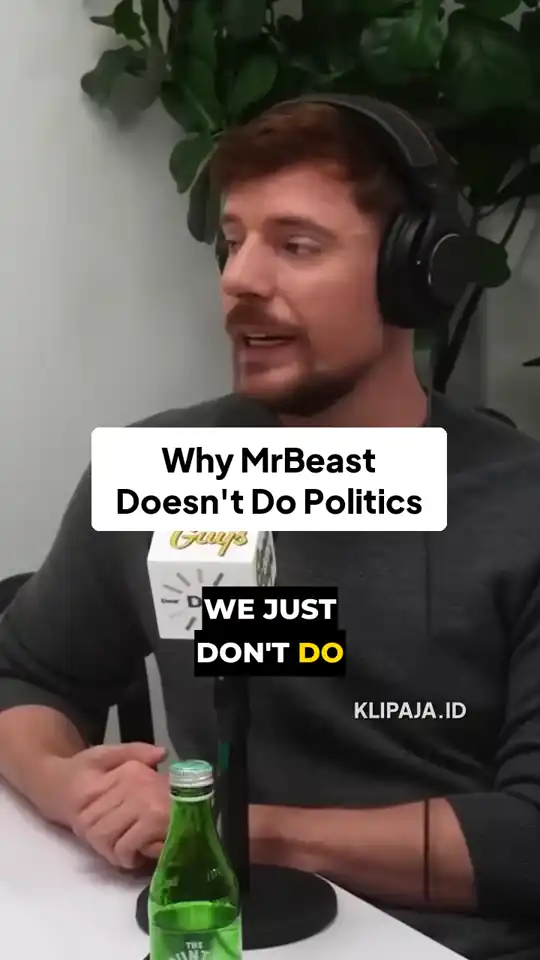 Cuplikan podcast split-screen dari hasil klip KlipAja