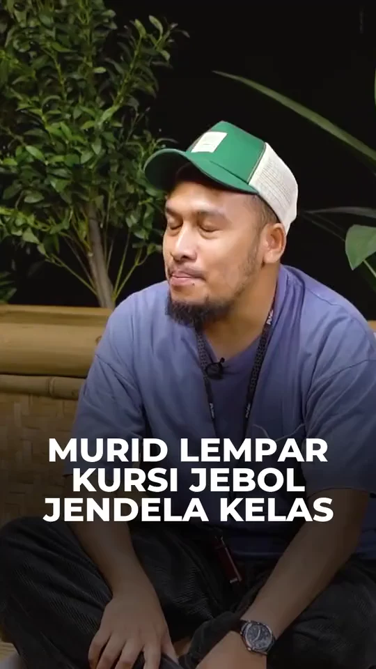 Klip Murid Lempar Kursi Jebol Jendela Kelas dari Tuah Kreasi